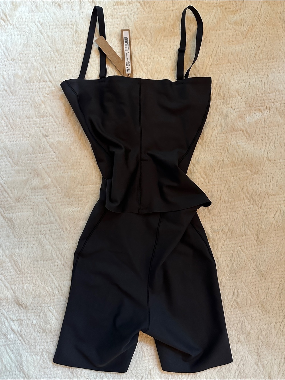 SKIMS Body Open Back Mid Thigh One-Piece Bodysuit NWT - Picture 3 of 3